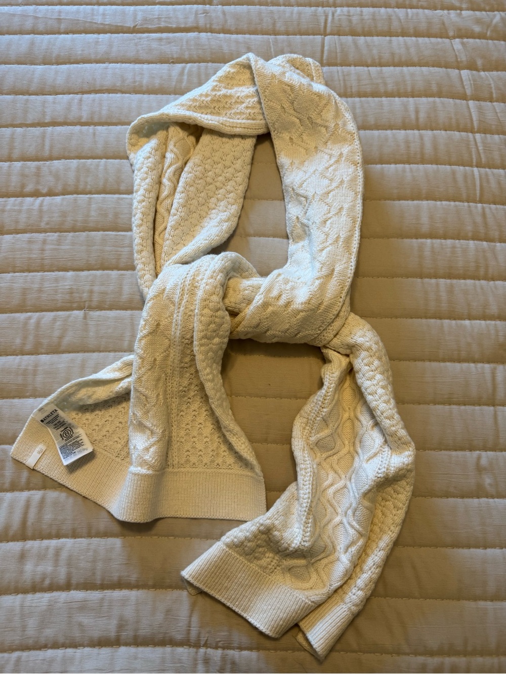 Athleta Ivory Cable Knit Wool Blend Scarf One Size